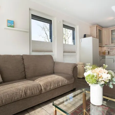 Theo-klink 18a No 63 Apartman *
