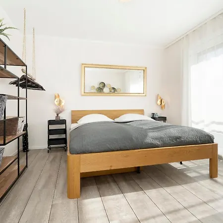 Theo-klink 18a No 63 Apartman