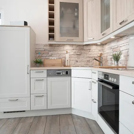 Theo-klink 18a No 63 Apartman