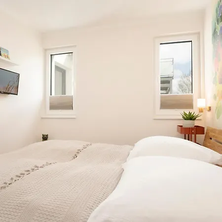 Theo-klink 18a No 63 Apartman
